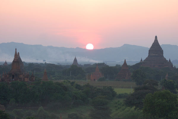 Sunset a Bagan